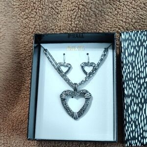 💙💙 6 For $32💙💙Mixit Silver Heart Necklace and Earring Set